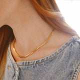 DeeDee Hoops