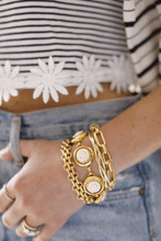 Load image into Gallery viewer, Coming Up Roses Bubble Bracelet