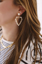 Load image into Gallery viewer, Pearla Earrings