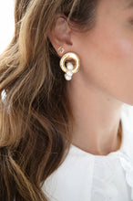 Load image into Gallery viewer, Betty Earrings