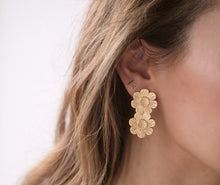 Load image into Gallery viewer, Daisy Chain Earrings