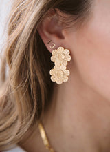 Load image into Gallery viewer, Daisy Chain Earrings