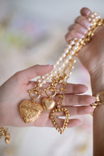 Load image into Gallery viewer, Heart Of Gold Necklace