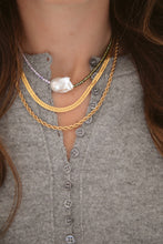 Load image into Gallery viewer, Ty Necklace