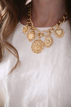 Load image into Gallery viewer, Stevie Necklace