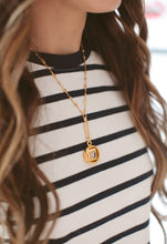 Load image into Gallery viewer, Up The Ante Necklace