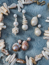 Load image into Gallery viewer, Ren Earrings